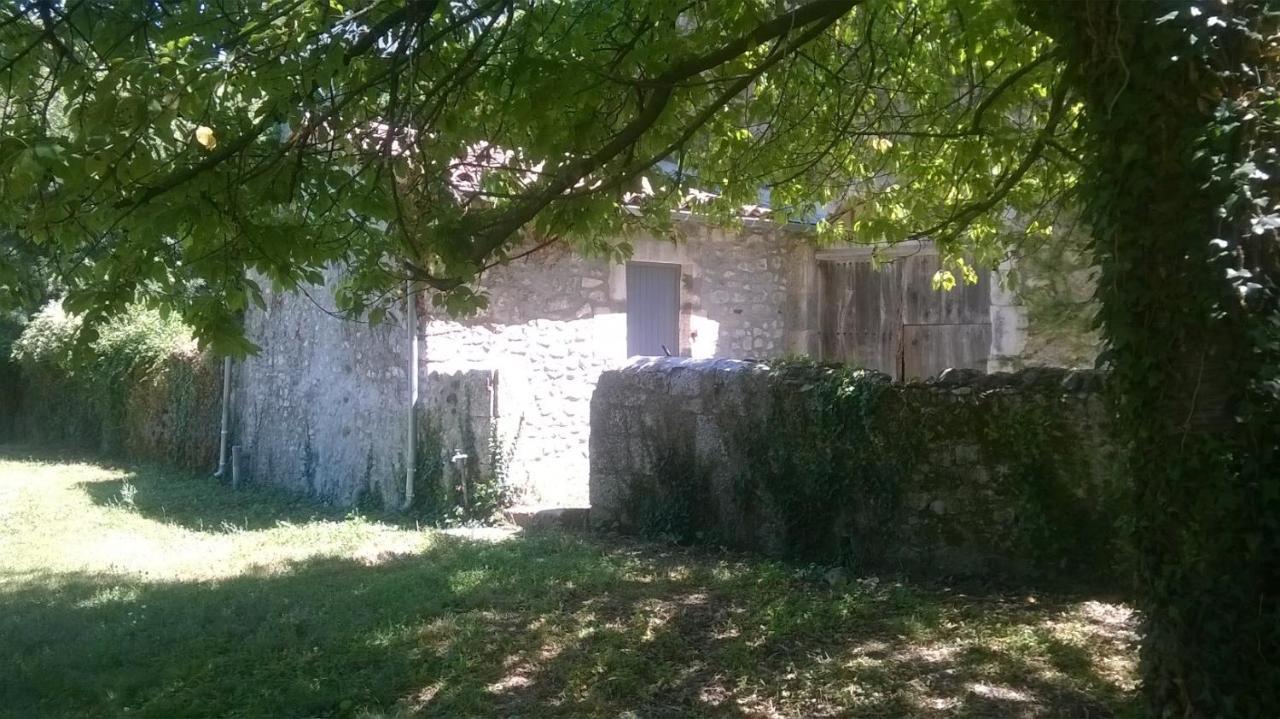 Hostellerie Charles De Foucauld Viviers Bagian luar foto